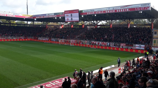 1. FC Union Berlin - Fortuna F95 Düsseldorf (Stadion Alte Försterei) 20161029 (22).jpg